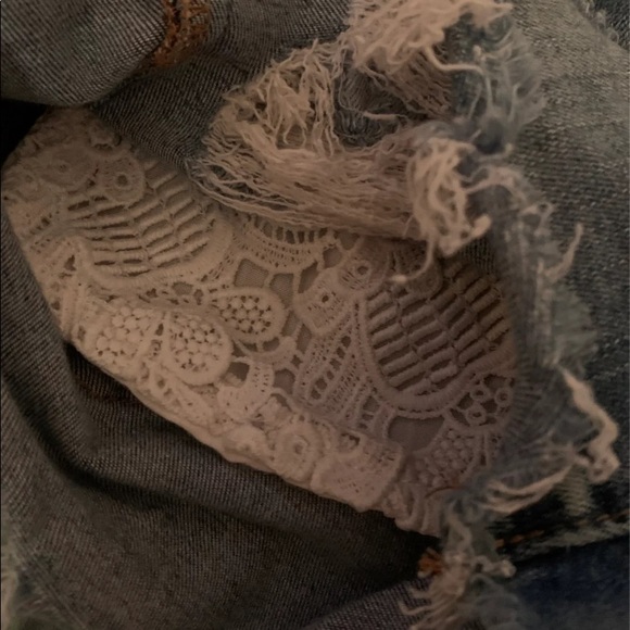 American Eagle Jean Shorts - Picture 5 of 5